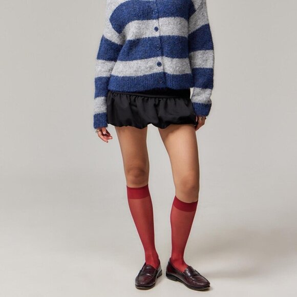 NWT Urban Outfitters Classic Sheer Red Knee High Socks - Picture 2 of 6